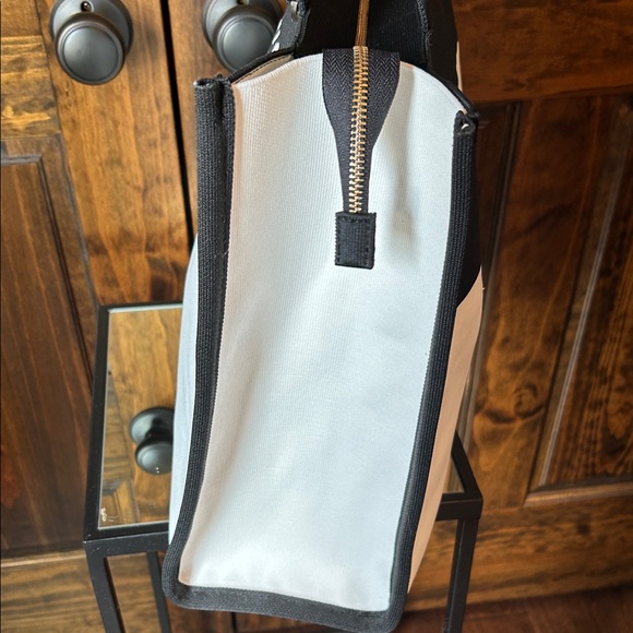 New Kate Spade Black and White Tote - Picture 5 of 11